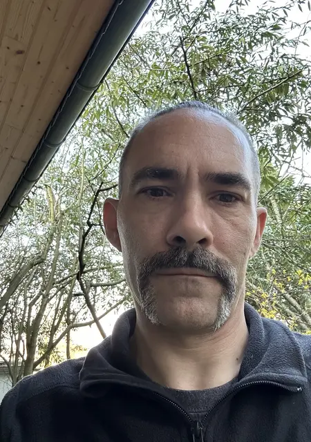 Chip из Франкфурта-на-майне, мне 42, познакомлюсь для вирта