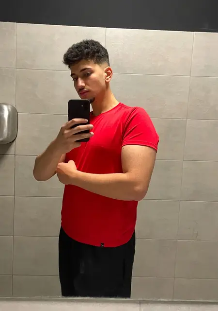 Mohamed из Рима, ищу на сайте постоянные отношения