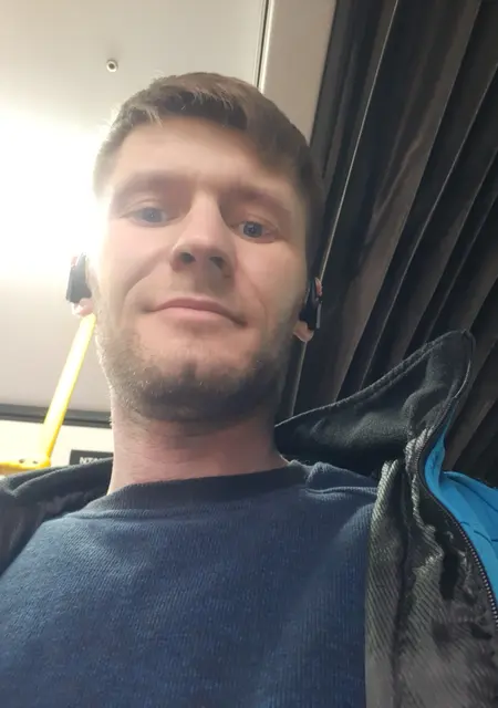 Я Александр, 30, из Гомеля, ищу знакомства без обязательств
