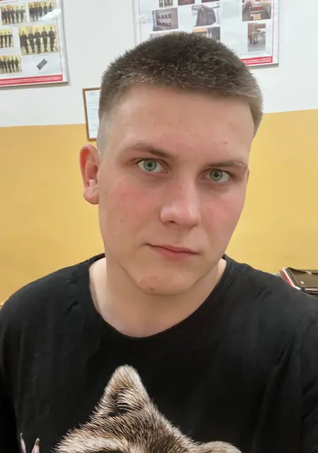 Виктор из Мариуполя, ищу на сайте знакомства на одну ночь