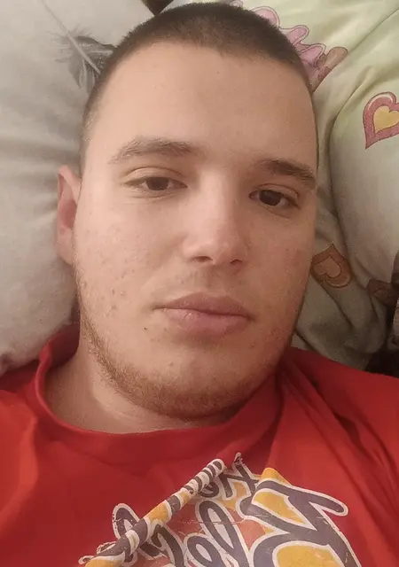 Я Антон, 19, знакомлюсь без обязательств в Николаеве