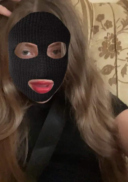 Я Марта, 19 років з Львів, шукаю знайомство для спільні подорожі