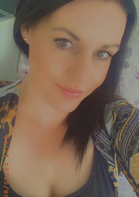 Кристина из Сарн, ищу на сайте знакомства без обязательств