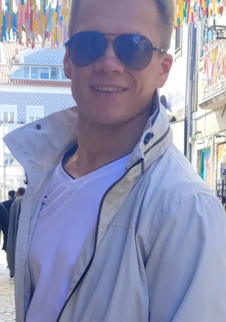 Soy Nikolay, 34 años, conociéndome para relación sin ataduras en Madrid