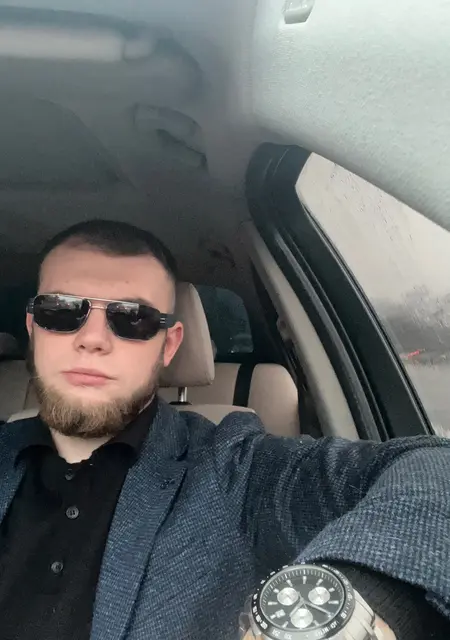 Я Макс, 27, из Бородянки, ищу знакомство для постоянных отношений