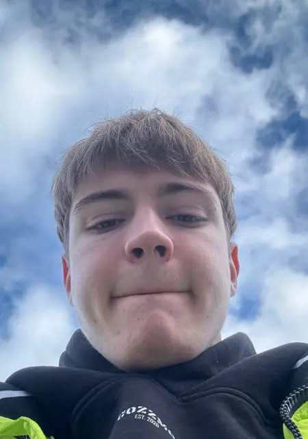 Роман из Одессы, мне 20, познакомлюсь на одну ночь