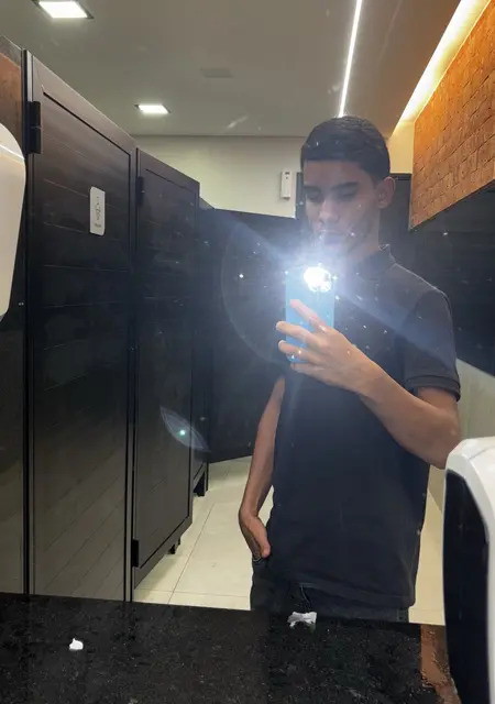 Lucas из Уберландия, ищу на сайте знакомства на одну ночь