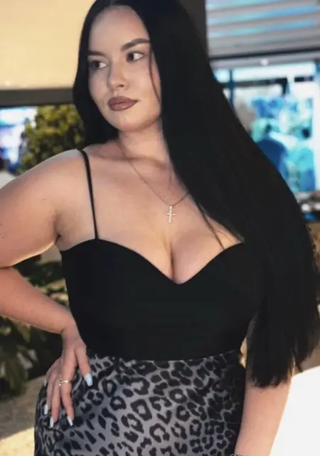 Варя из Финикса, ищу на сайте знакомства на одну ночь