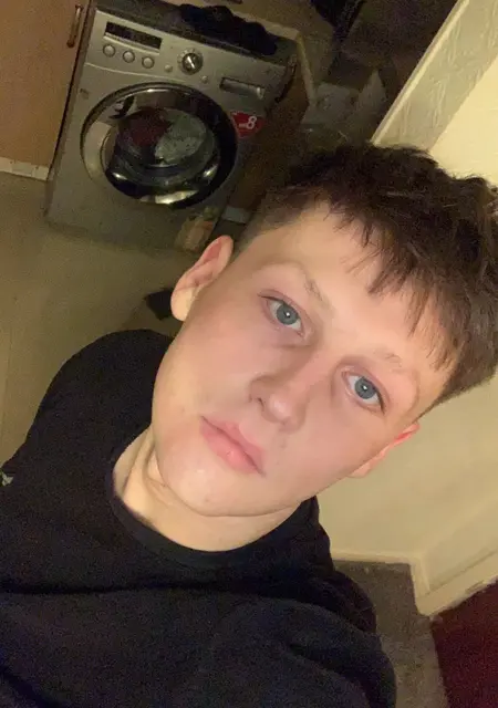 Я David, 21, из Дарлингтон, ищу знакомство для вирта