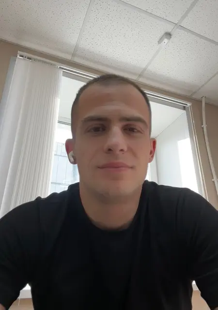 Я Евгений, 29, знакомлюсь для приятного времяпровождения в Мариуполе