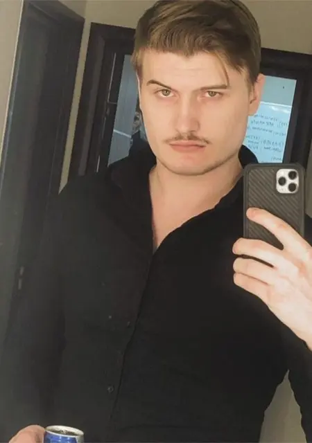 Я Володимир, 19 років з Білої Церкви, шукаю знайомство для вірт
