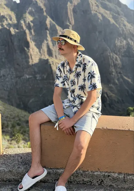 Я Іван, 20, знакомлюсь без обязательств в Мадриде