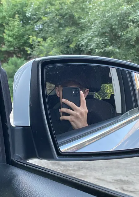 Я Вадим, 23 років з Кременець, шукаю знайомства без зобов'язань