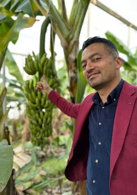 Mehmet из Франкфурта-на-майне, ищу на сайте знакомства на одну ночь