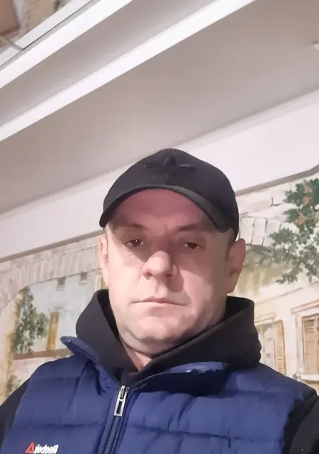 Рома з Краматорська, шукаю на сайті знайомства без зобов'язань