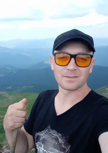 Виталий з Кривого Рогу, шукаю на сайті спілкування