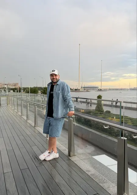 Giga from Enfield, looking for chat