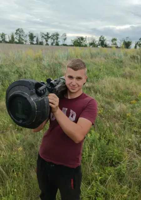 Сергей из Харькова, мне 20, познакомлюсь для постоянных отношений