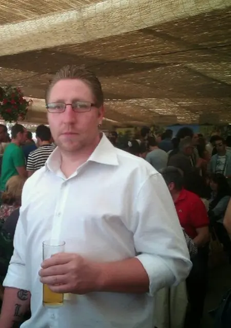 Julito из Ла-коруньи, ищу на сайте знакомства на одну ночь