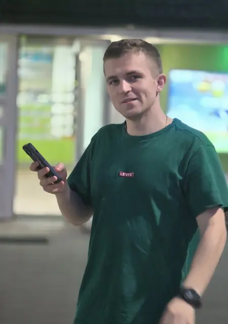 Даня из Амерсфорт, ищу на сайте знакомства без обязательств