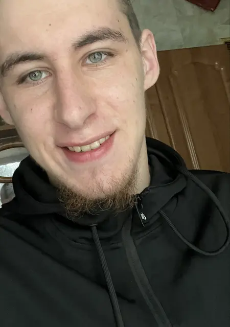 Andrey из Горловки, ищу на сайте знакомства без обязательств