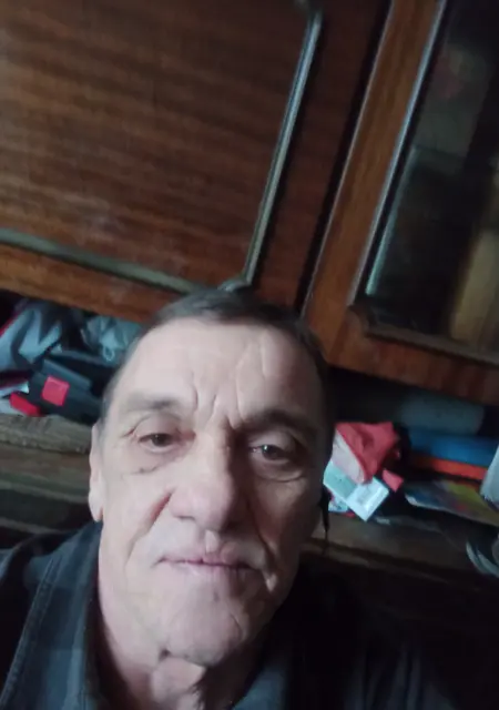 Саша из Киева, мне 61, познакомлюсь без обязательств