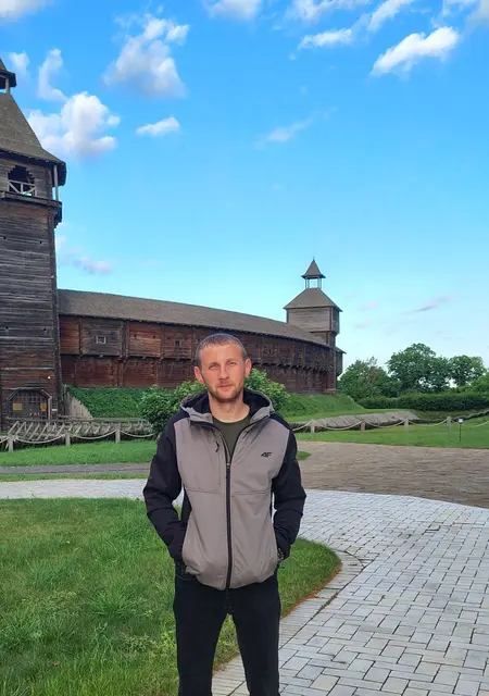 Я Виталий, 32, из Киева, ищу знакомства без обязательств