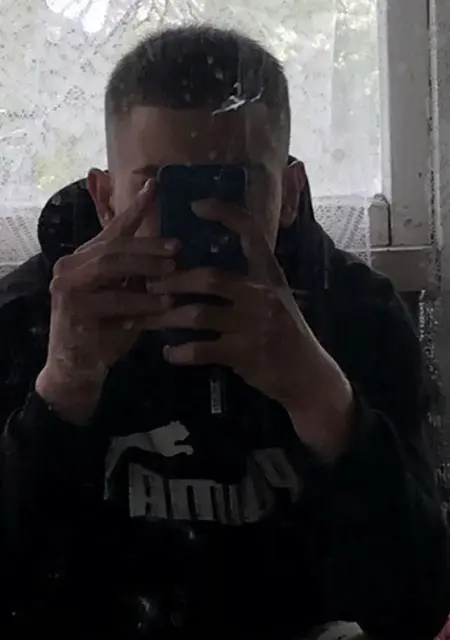 Я Мирон, 23, знакомлюсь без обязательств в Нола