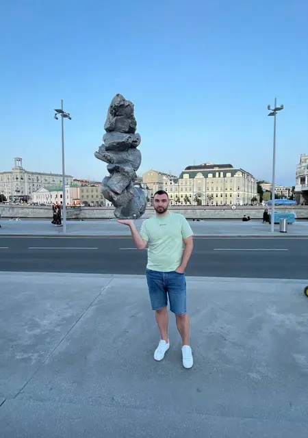 Я Илья, 29, знакомлюсь на одну ночь в Батуми