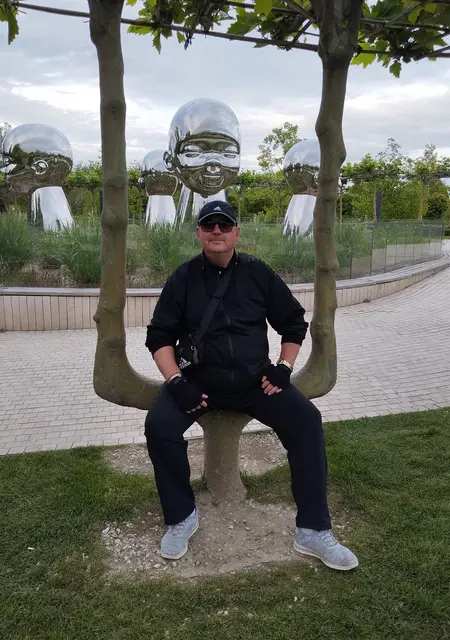 Alex из Киева, ищу на сайте знакомства на одну ночь