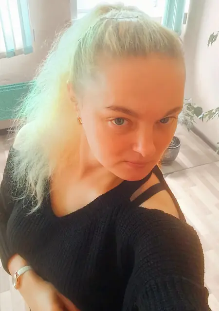 Оля из Минска, мне 38, познакомлюсь для постоянных отношений