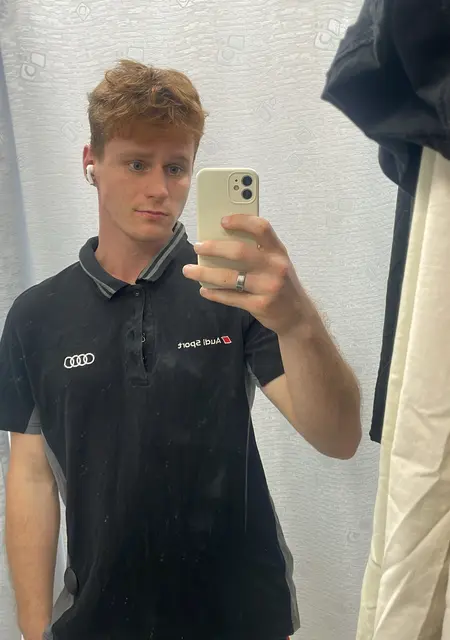 Я Даня, 23, из Новополоцка, ищу знакомство для постоянных отношений