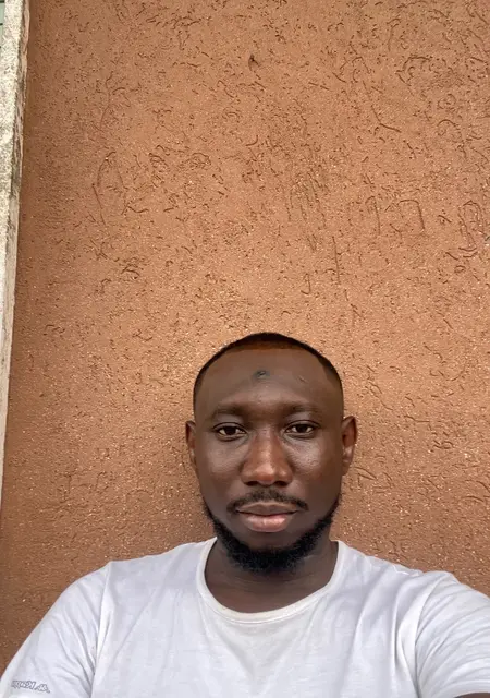 Saikou из Рима, мне 29, познакомлюсь для постоянных отношений