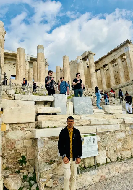 Md Al из Салоников, ищу на сайте постоянные отношения