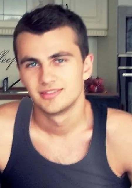 Артем из Никополя, мне 33, познакомлюсь для общения