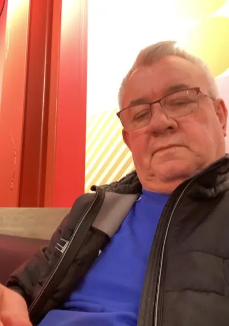 Я Cazim, 75, знакомлюсь для открытые отношения в Гётеборге