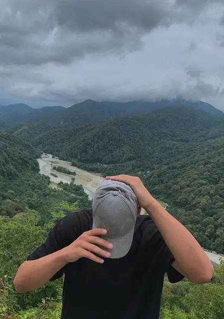 Я Даниил, 21, из Новопскова, ищу знакомства на одну ночь