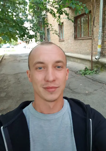Я Andrew, 29, знакомлюсь на одну ночь в Черкассах