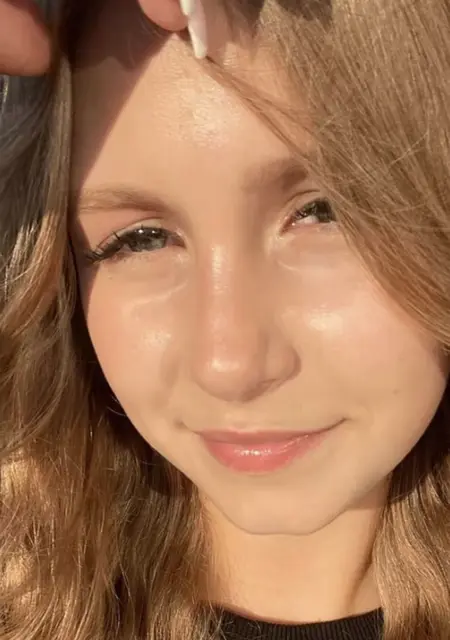 Soy Nastya, 20 años de Málaga, busco conocer gente para relación sin ataduras