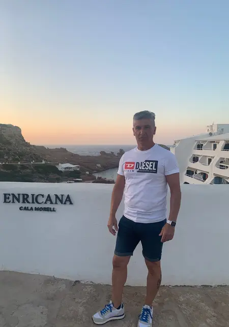 Я Angel, 50, знакомлюсь без обязательств в Барселоне