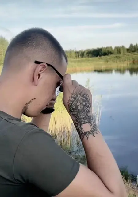 Artem de Madrid, tengo 25 años, listo para conocer para lío de una noche
