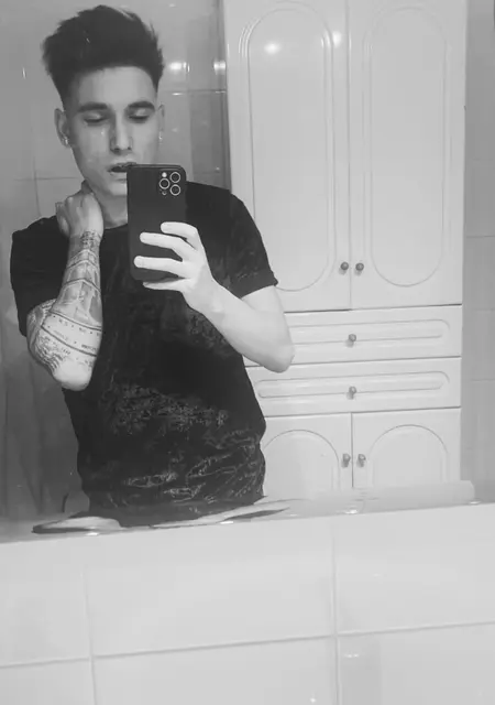 Moderated из Оради, ищу на сайте совместные путешествия