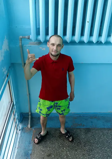 Я Евгений, 30, знакомлюсь для совместных путешествий в Макеевке