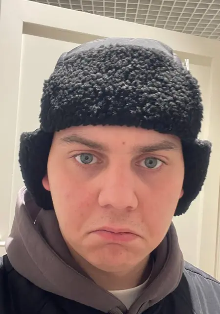 Вова из Киева, ищу на сайте знакомства на одну ночь