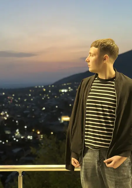 Ali из Баку, мне 20, познакомлюсь для постоянных отношений