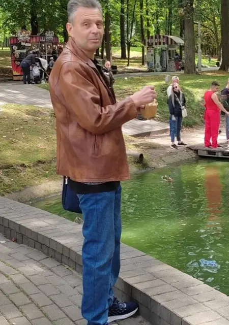 Павел из Минска, ищу на сайте знакомства без обязательств