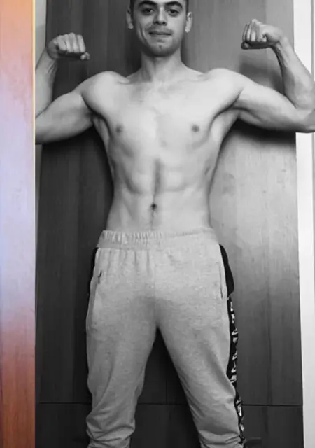 Я Mishaincest, 25, знакомлюсь для открытые отношения в Тбилиси