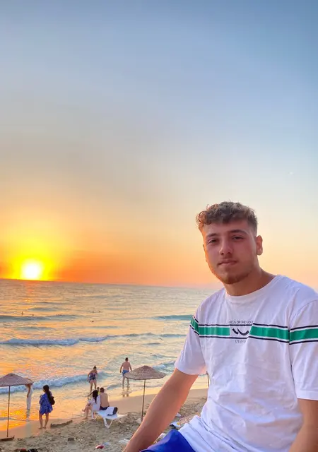 Erhan из Измира, ищу на сайте знакомства без обязательств