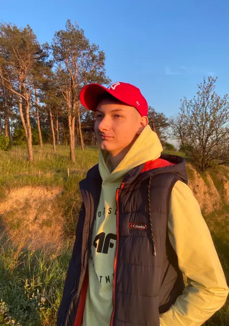 Илья из Лодзя, мне 18, познакомлюсь для дружбы