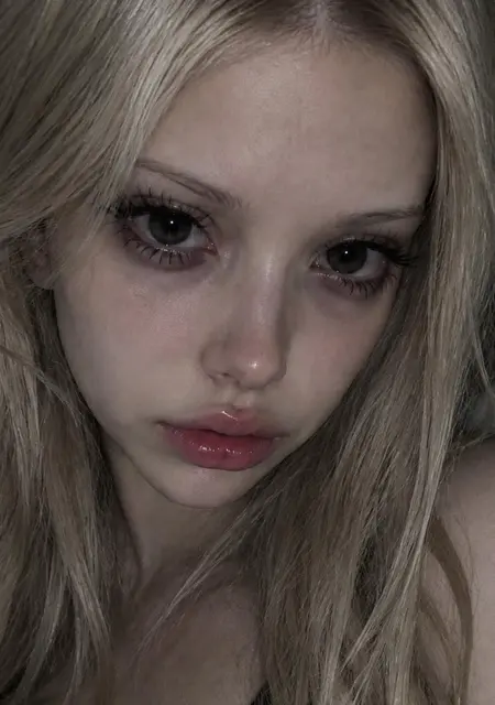 Я Ринантали, 19, из Мадрида, ищу знакомство для общения